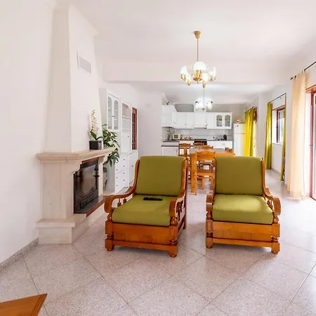 アパート T2 Nanuco *